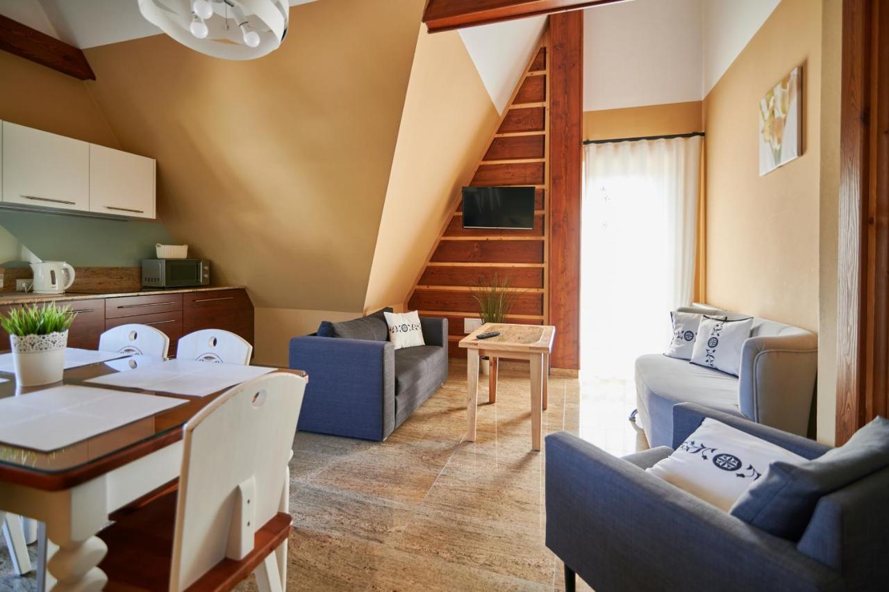 Apartamenty Smrek ポロニン エクステリア 写真
